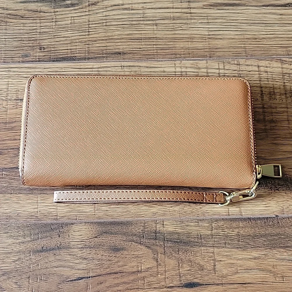 Tory Burch set - Picture 4 of 11